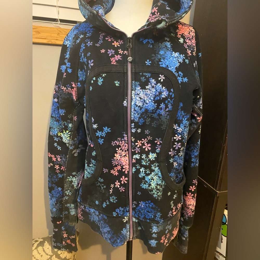 Lululemon scuba hoodie black petal pop